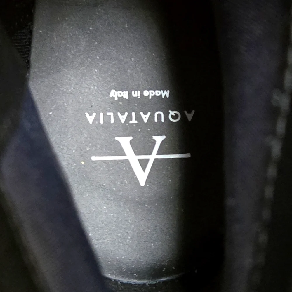 Aquaitalia womens waterproof boots, size 6M. - Picture 7 of 8